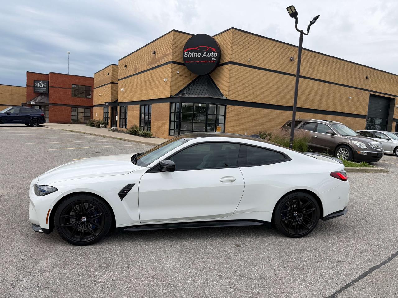 2023 BMW M4 RWD 6 SPEED 1 OWNER CLEAN CARFAX FULL SERVICE HIST Photo