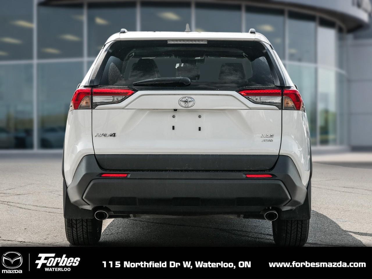 2022 Toyota RAV4 XLE 4dr All-wheel Drive Photo