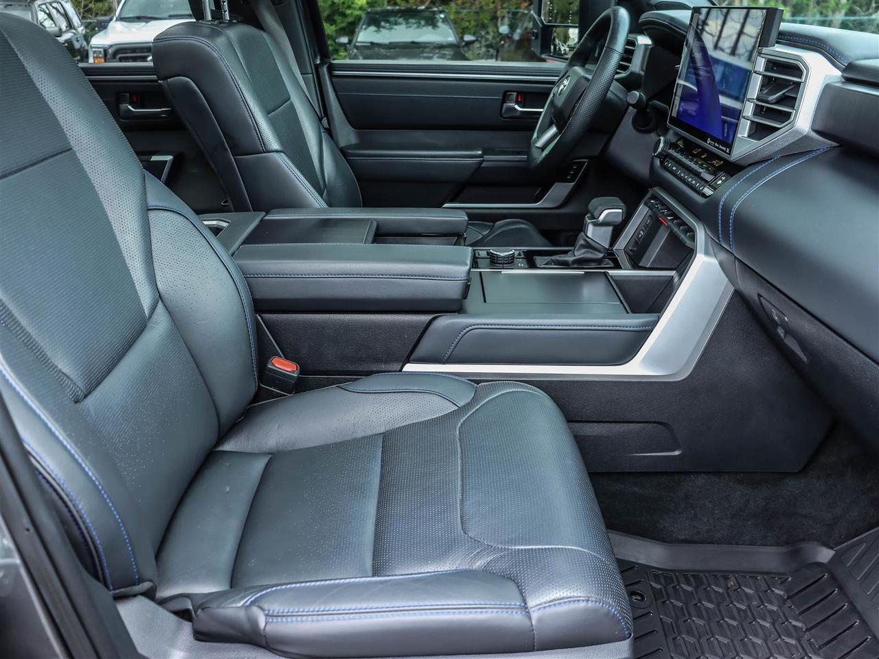 2022 Toyota Tundra Hybrid Platinum Hybrid Photo