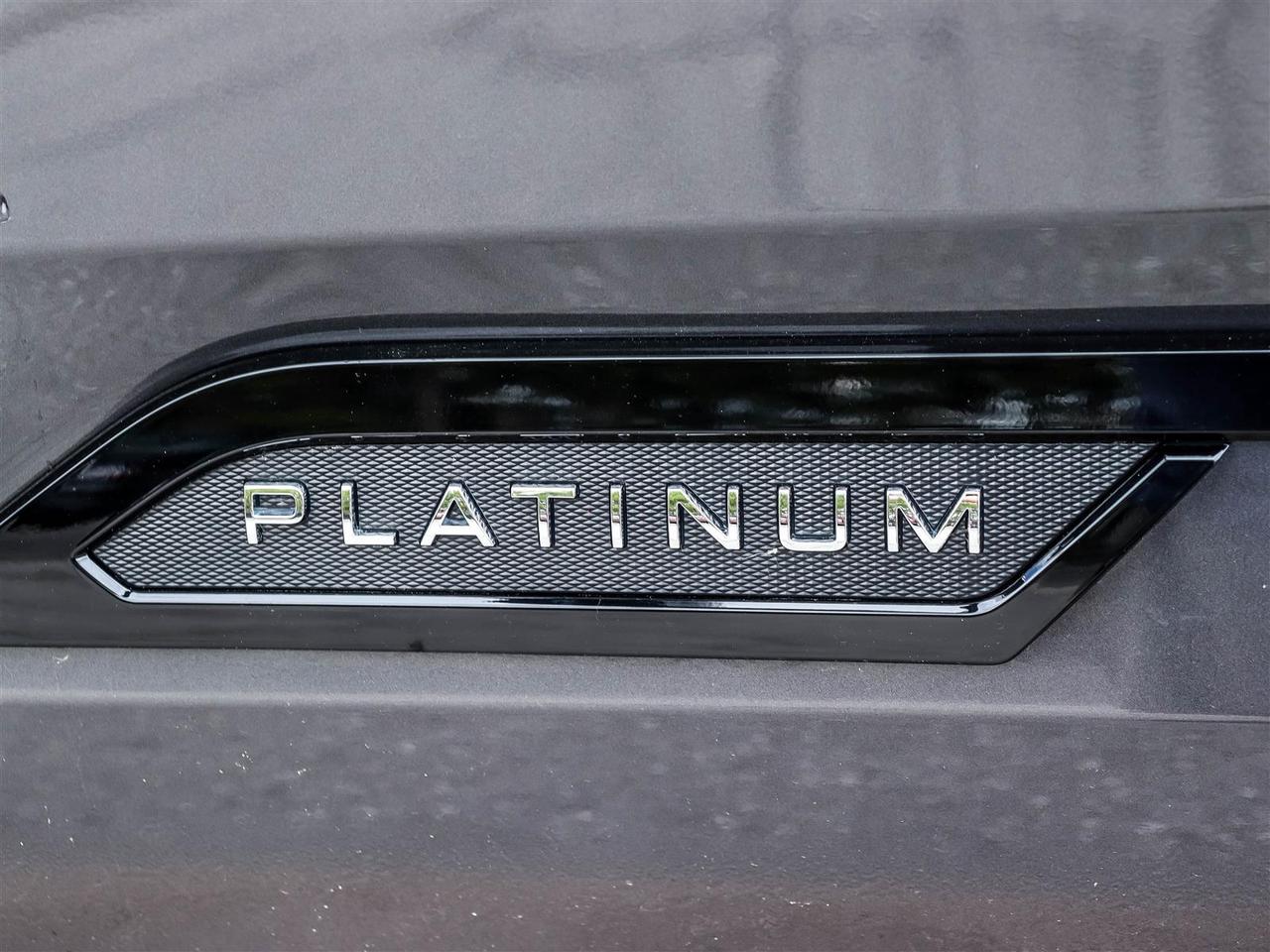 2022 Toyota Tundra Hybrid Platinum Hybrid Photo