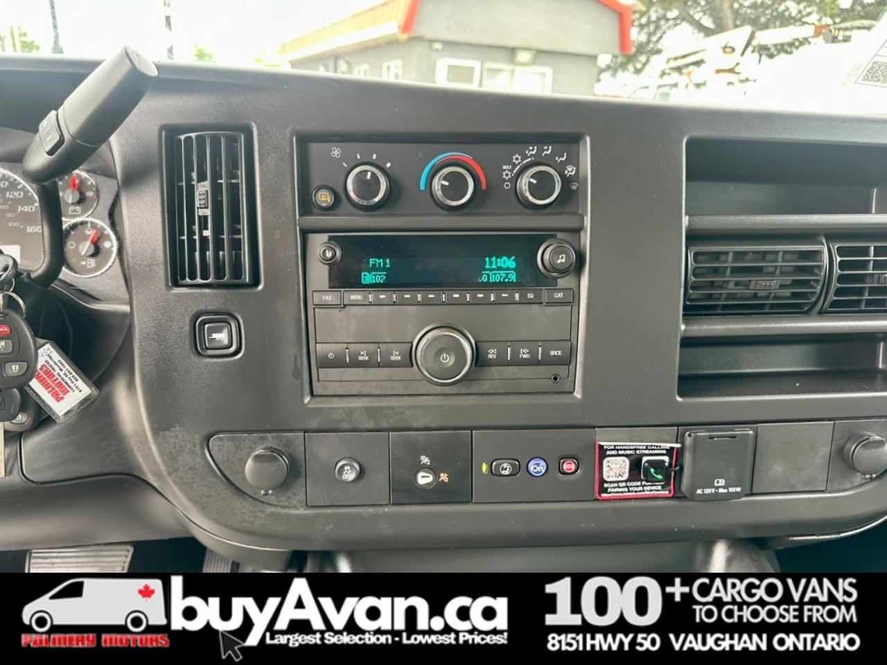 2025 Chevrolet Express 2500 Express 2500 + Divider No Windows Photo