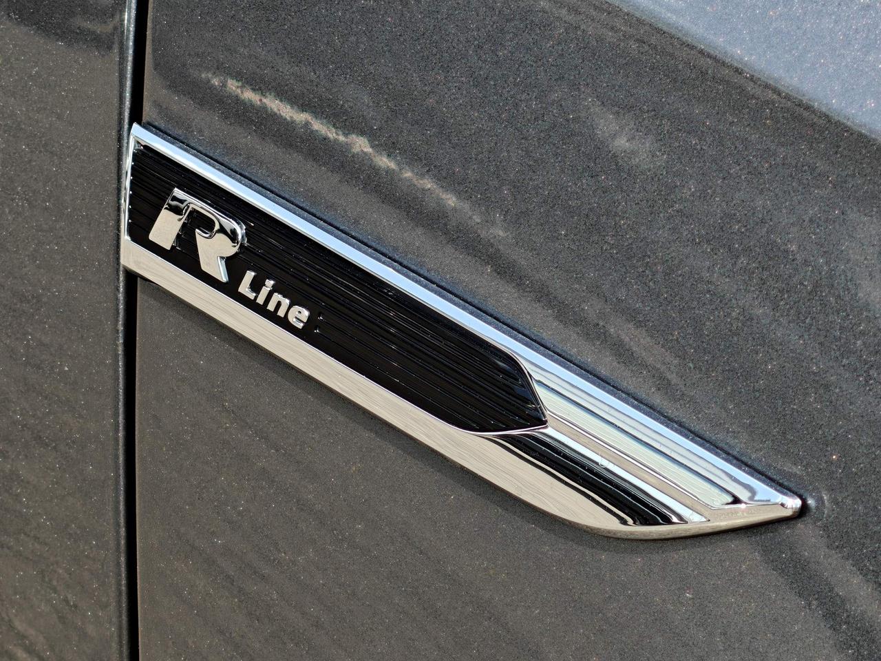2017 Volkswagen Passat 1.8 TSI Highline 4dr Sedan Photo