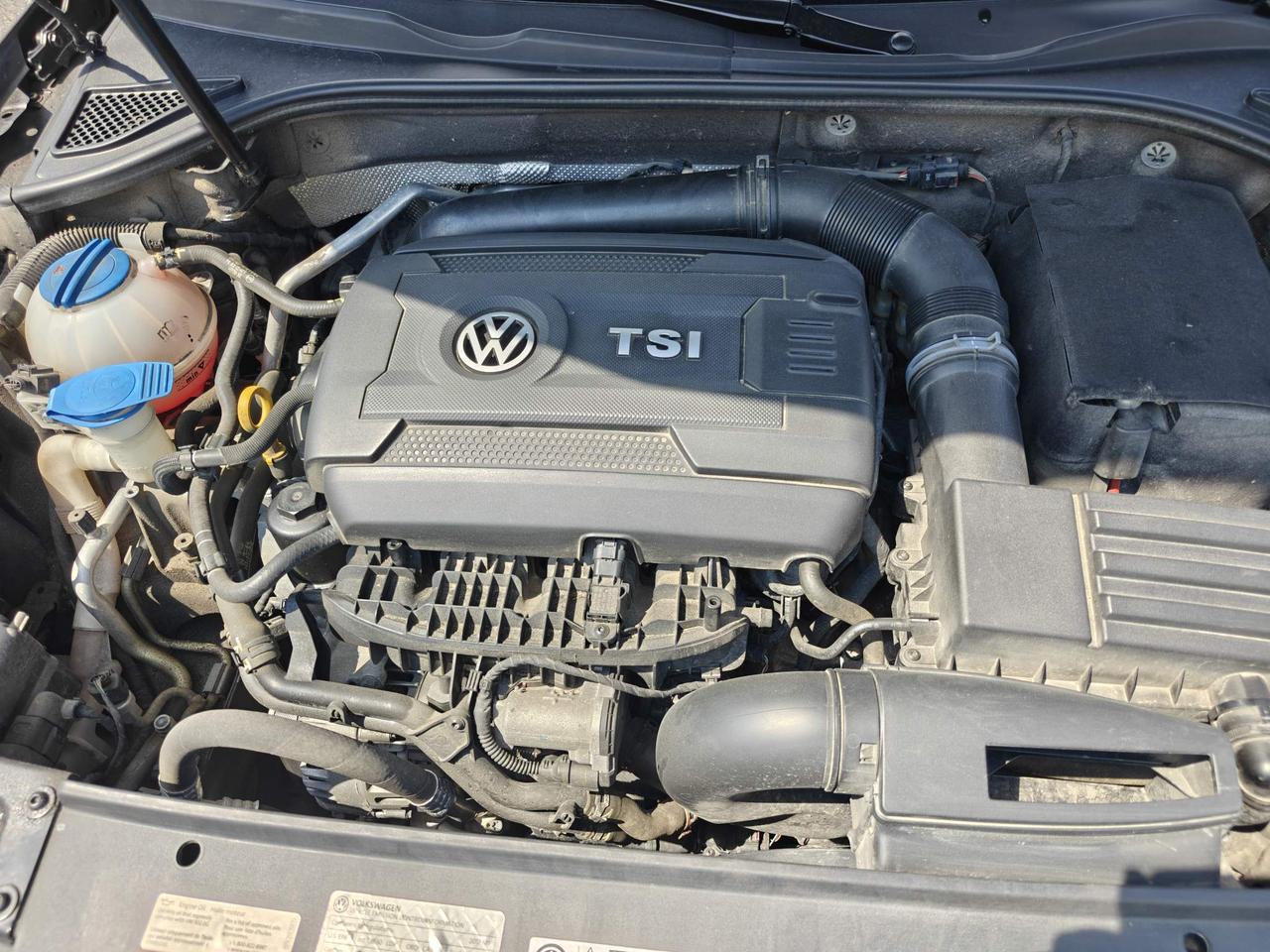 2017 Volkswagen Passat 1.8 TSI Highline 4dr Sedan Photo