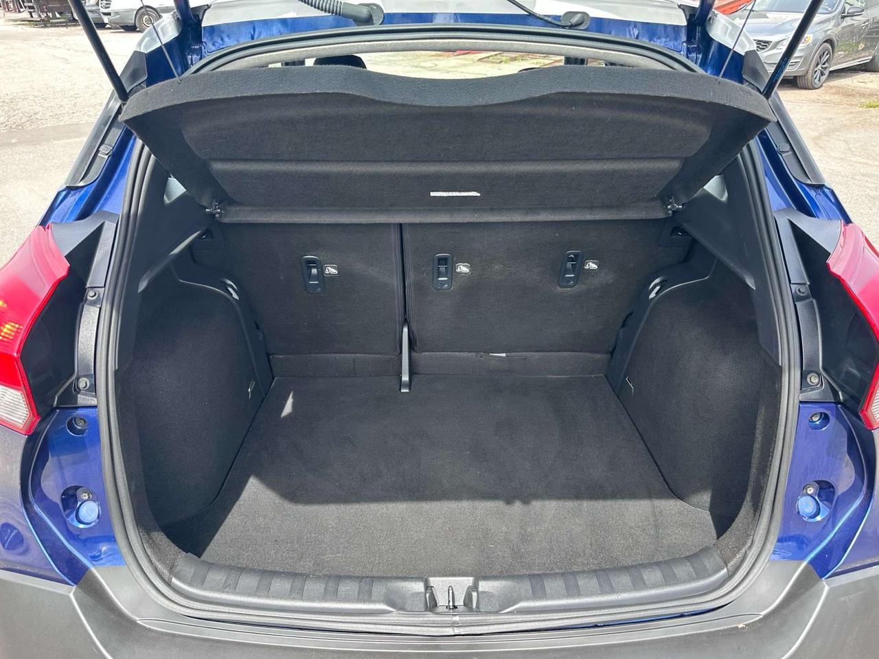2019 Nissan Kicks S ~ REAR CAMERA ~ BLUETOOTH ~ CERTIFIED Photo