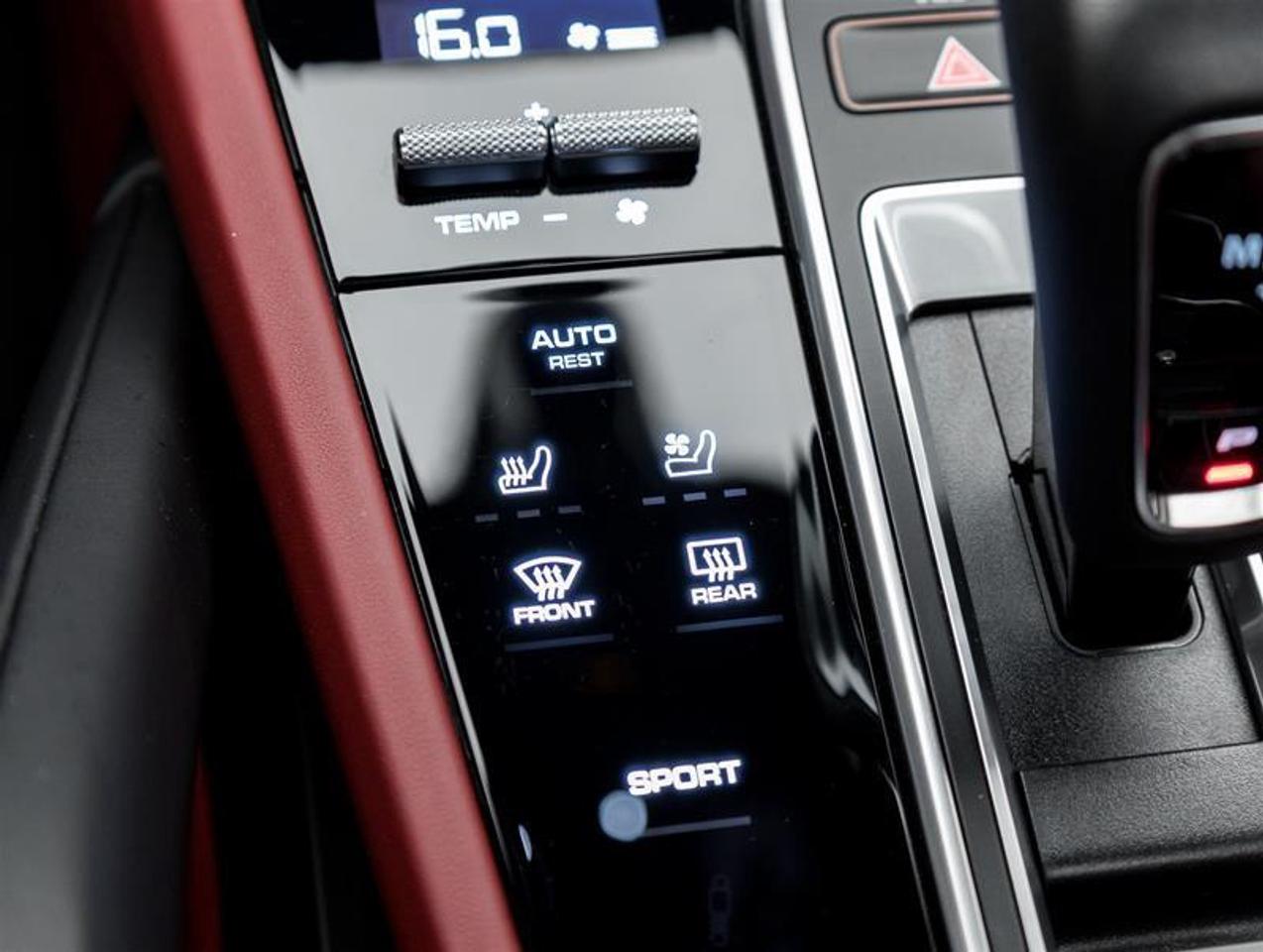 2023 Porsche Cayenne  Photo