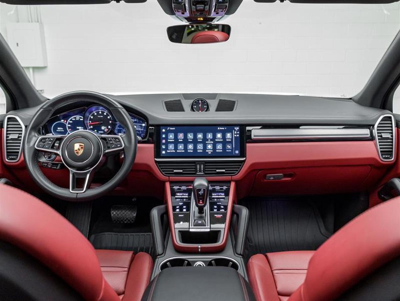 2023 Porsche Cayenne  Photo