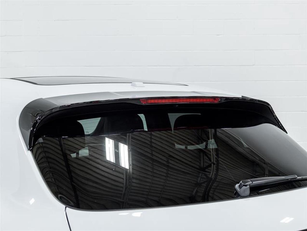 2026 Porsche Macan  Photo