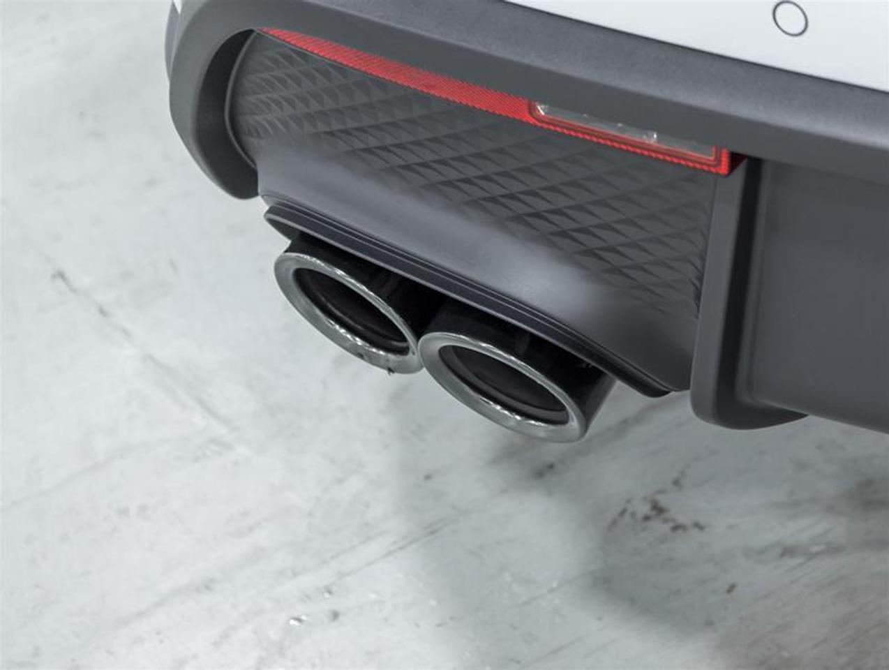 2026 Porsche Macan  Photo