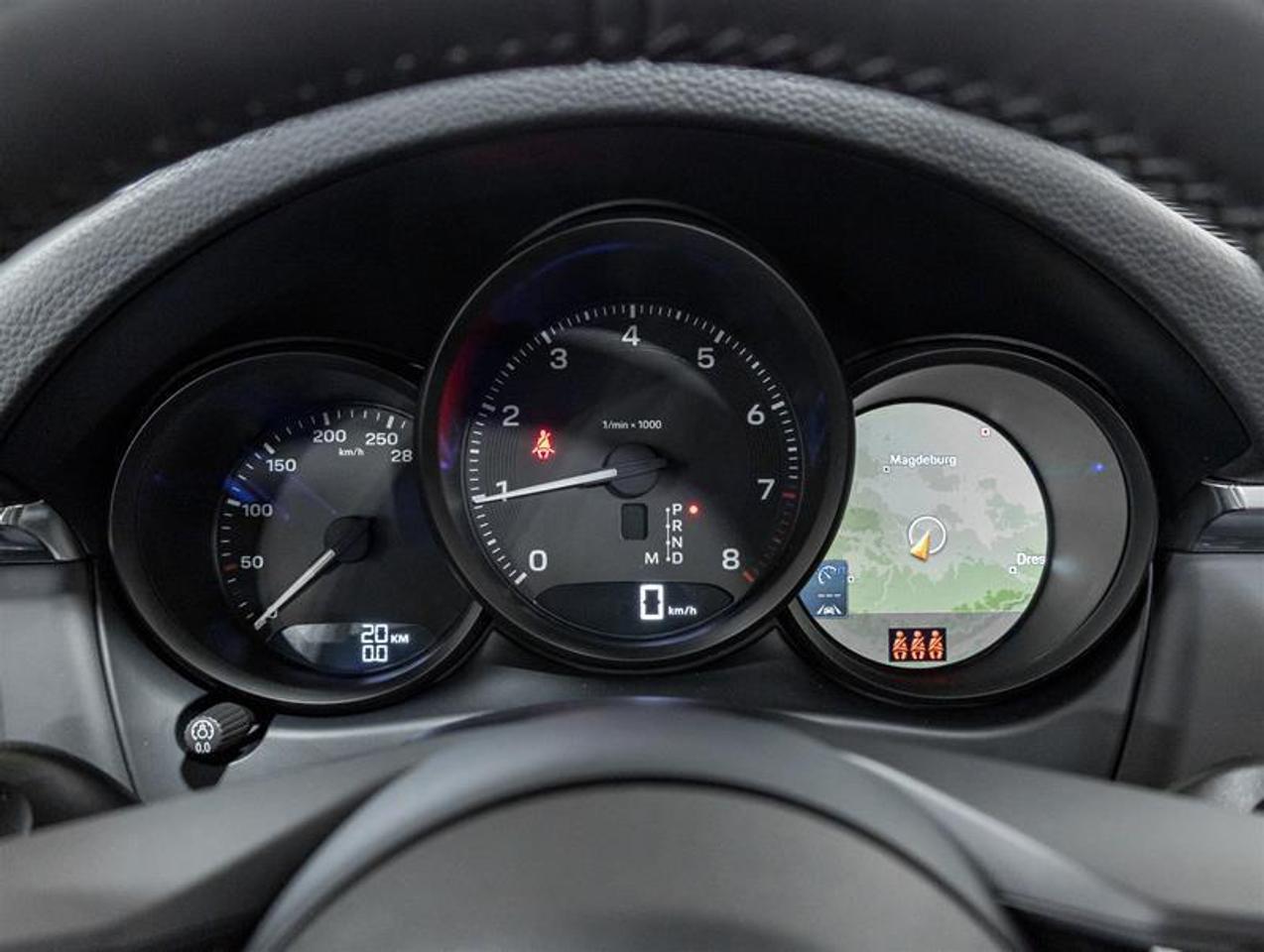 2026 Porsche Macan  Photo