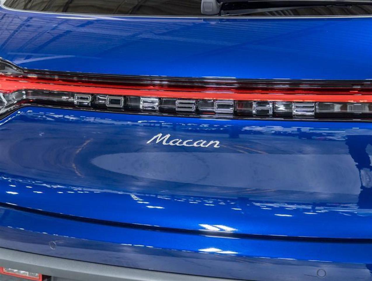 2026 Porsche Macan  Photo
