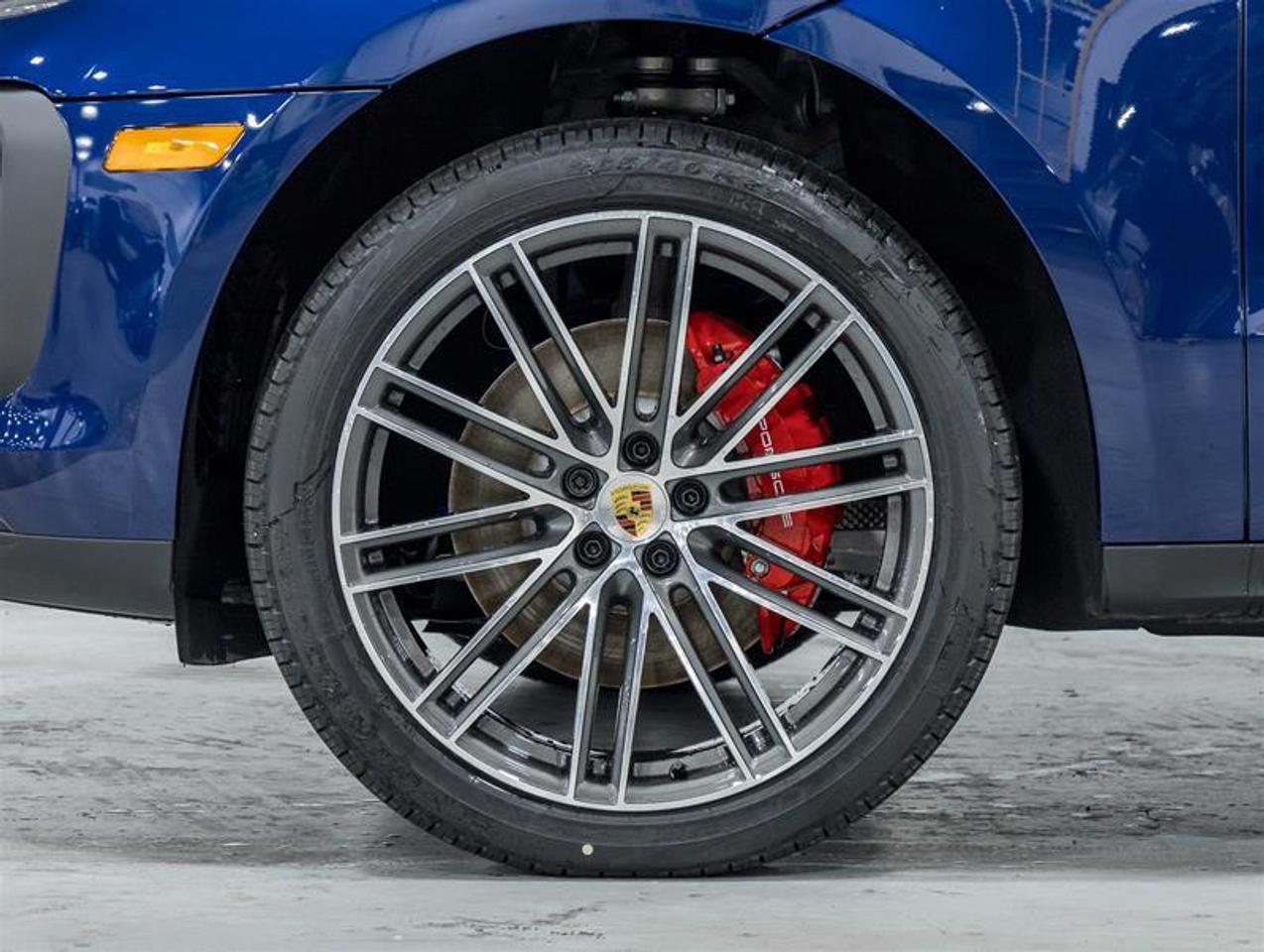 2026 Porsche Macan  Photo