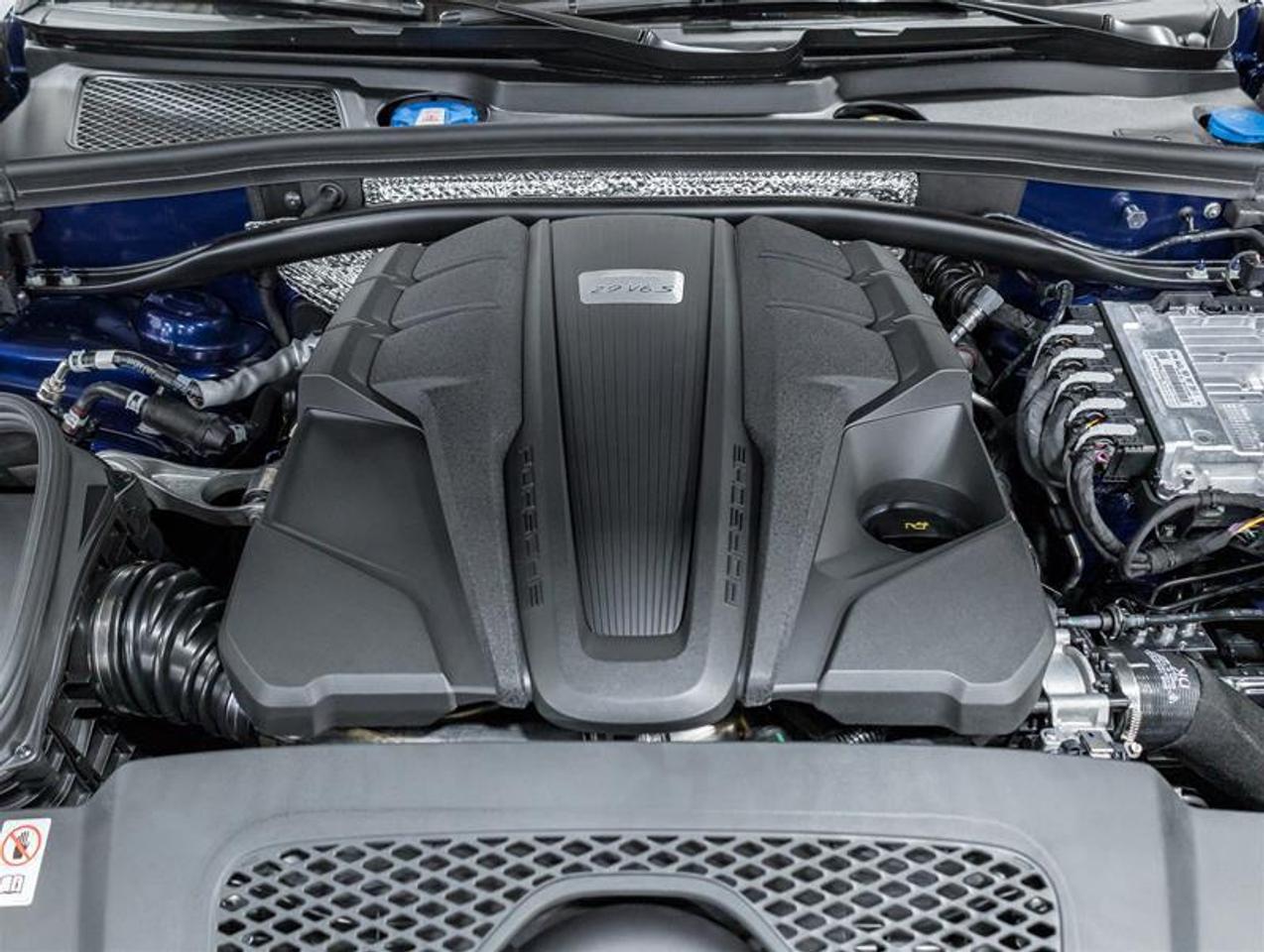 2026 Porsche Macan  Photo