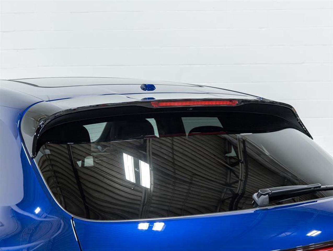 2026 Porsche Macan  Photo