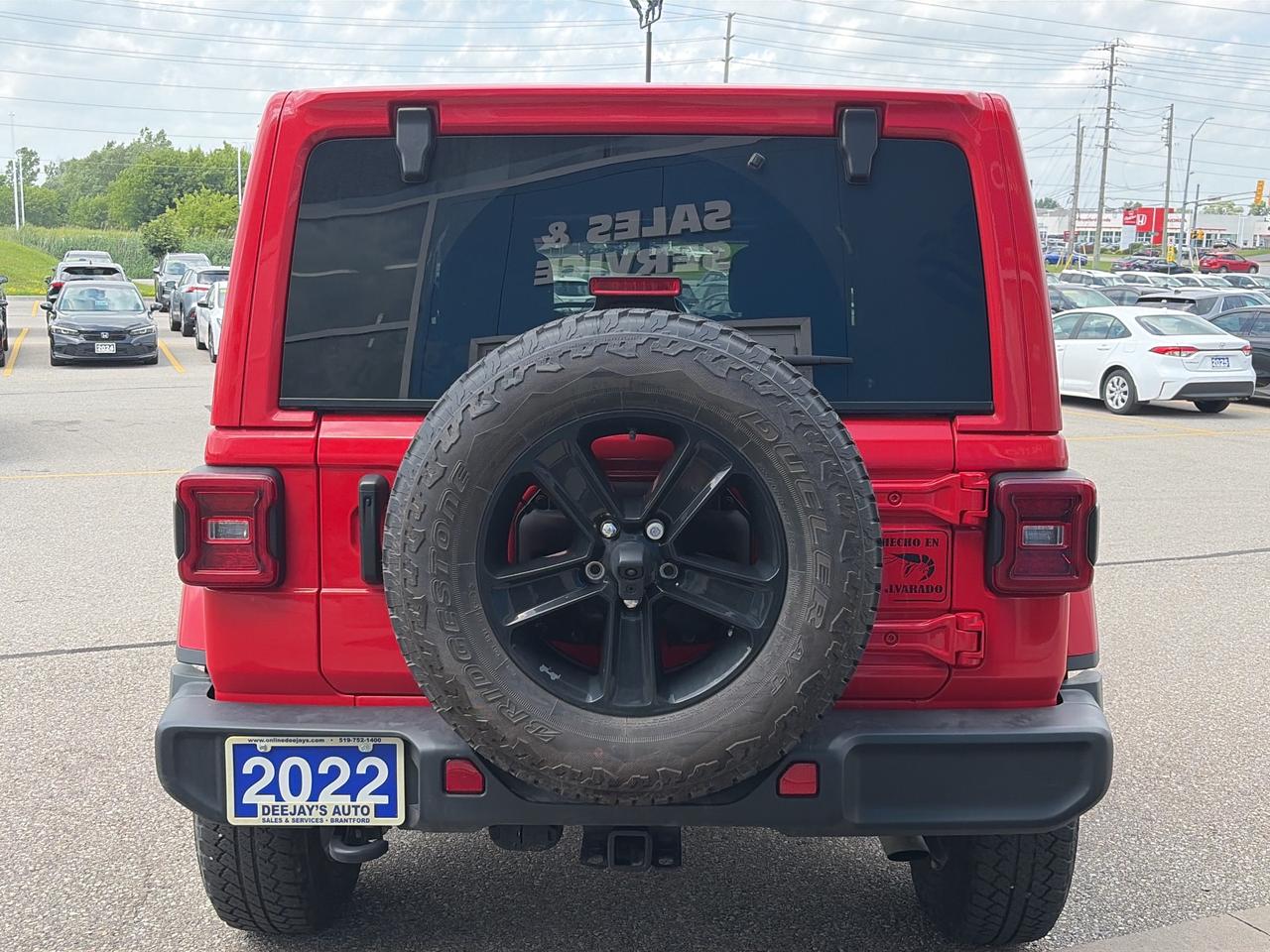 2022 Jeep Wrangler Automatic , Unlimited Sahara Altitude 4x4 Photo3