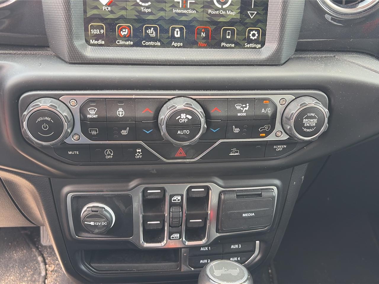 2022 Jeep Wrangler Automatic , Unlimited Sahara Altitude 4x4 Photo