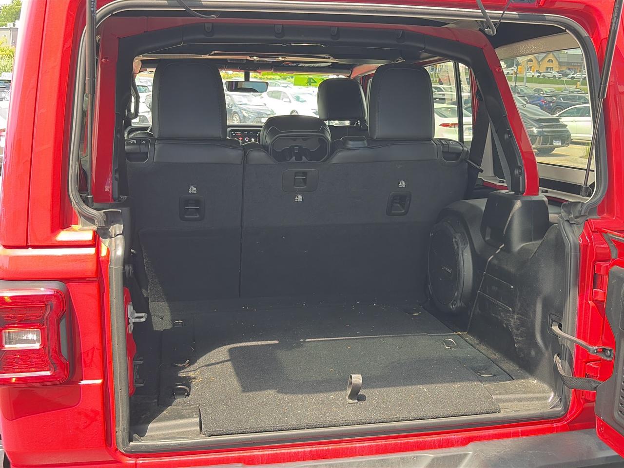 2022 Jeep Wrangler Automatic , Unlimited Sahara Altitude 4x4 Photo