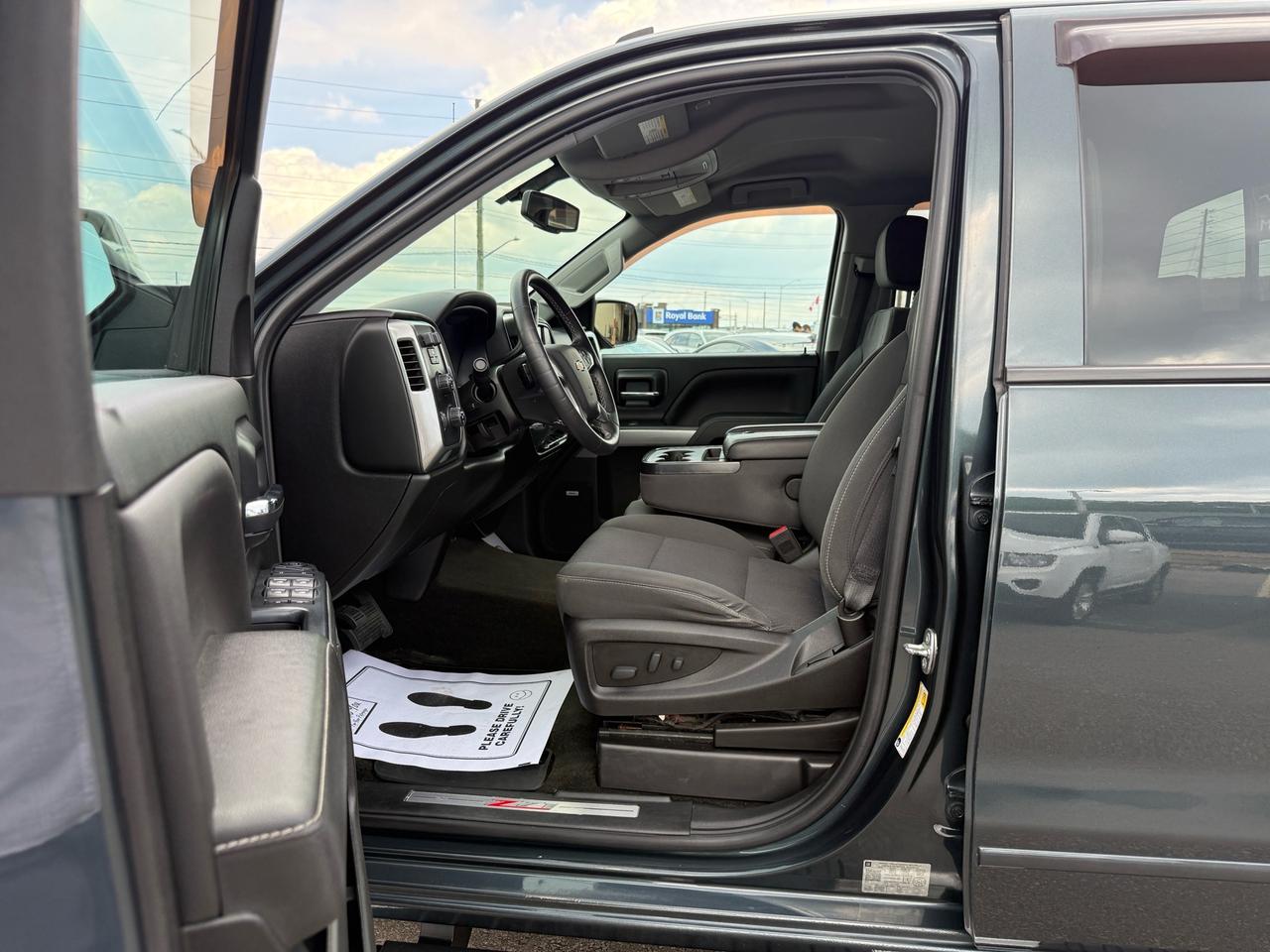 2018 Chevrolet Silverado 1500 4WD LT w/2LT Z71 Off-Road 5.3L V8 Full Service At Photo