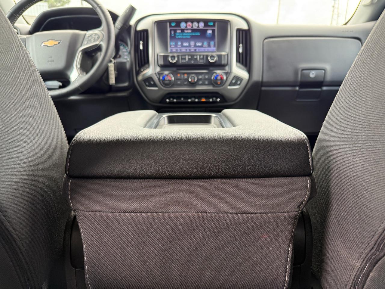 2018 Chevrolet Silverado 1500 4WD LT w/2LT Z71 Off-Road 5.3L V8 Full Service At Photo