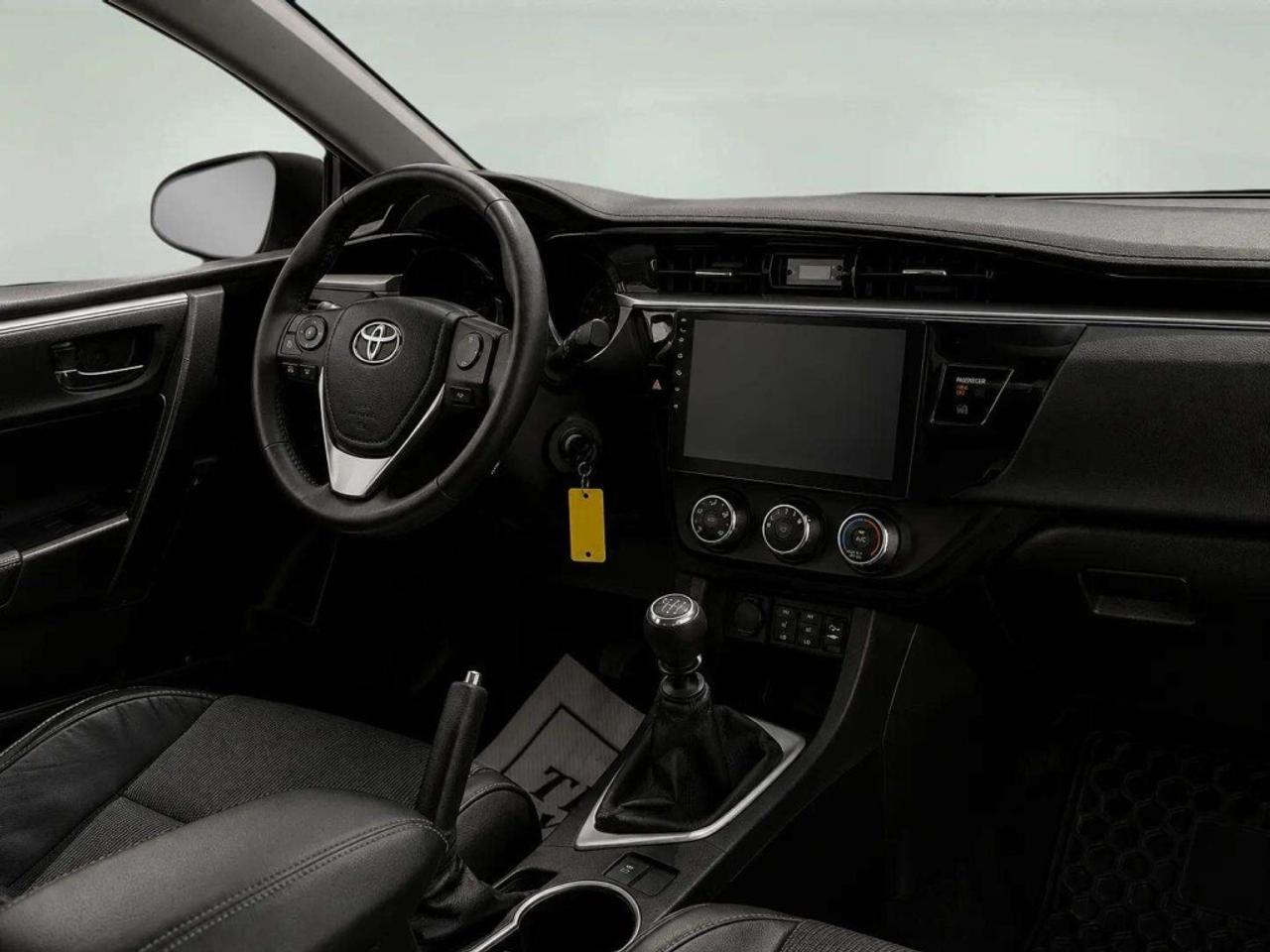 2014 Toyota Corolla Manual S Photo
