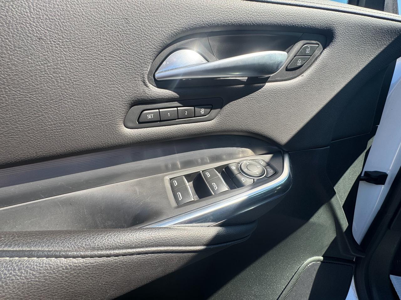2024 Cadillac XT4 Premium Luxury 4dr All-Wheel Drive Photo