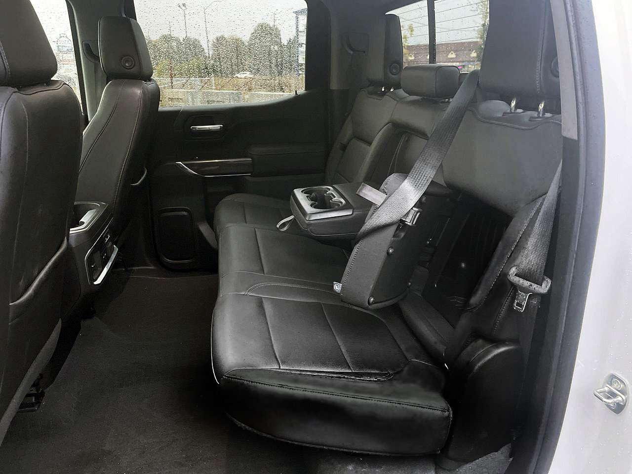 2020 Chevrolet Silverado 1500 Crew Cab 4x4 Duromax 3L Diesel   Leather seats   S Photo