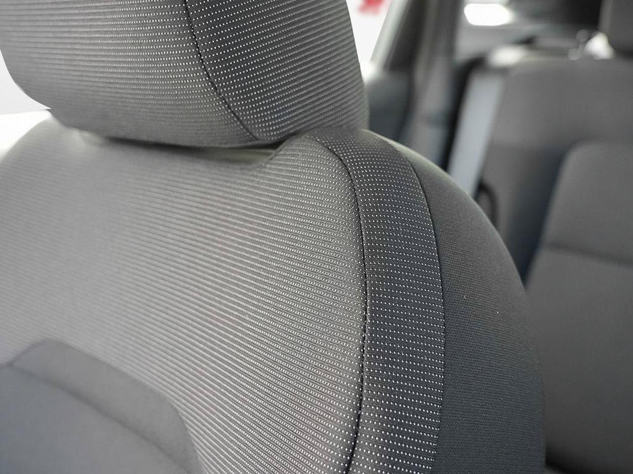 2026 Nissan Kicks S Photo