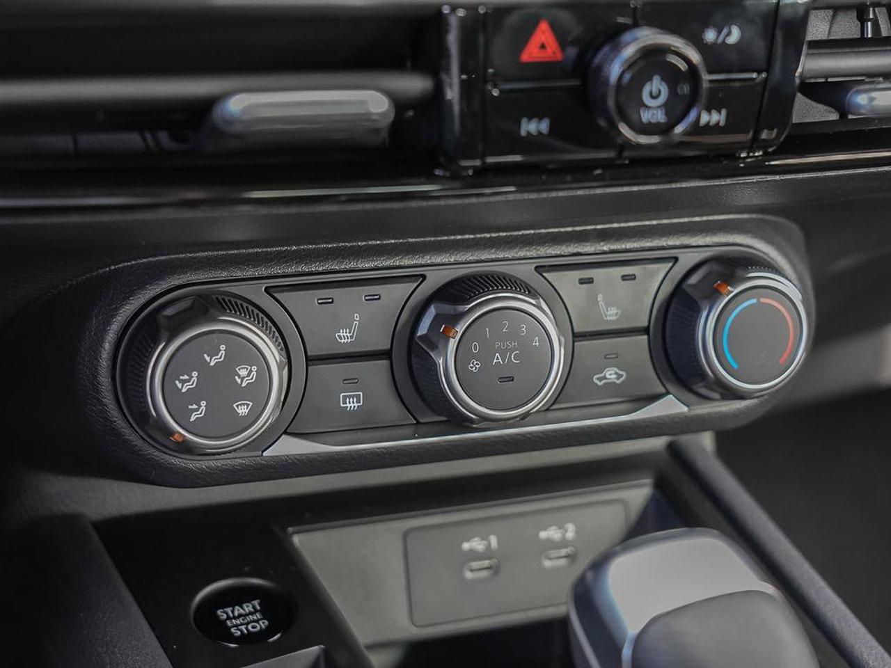 2026 Nissan Kicks S Photo