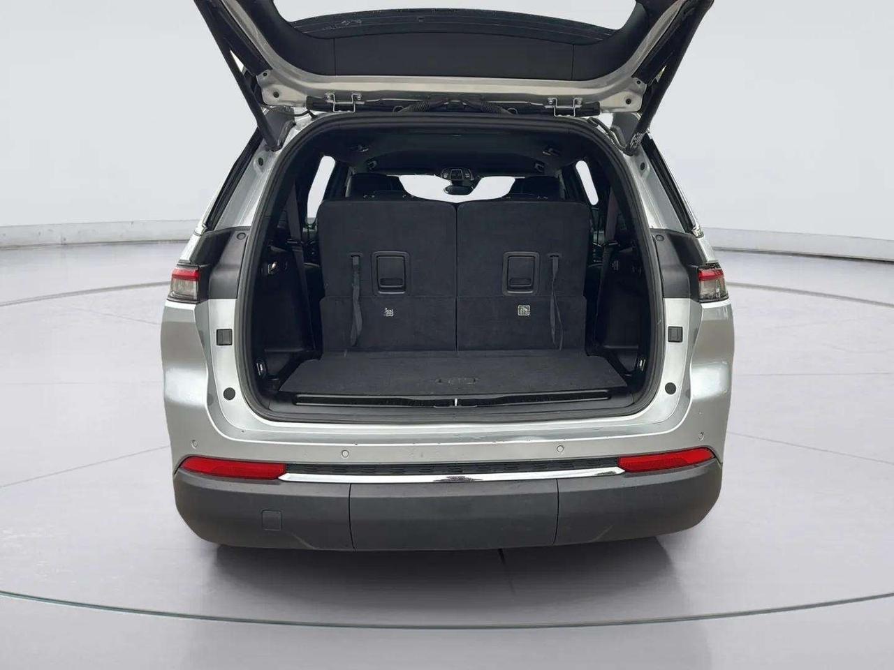 2024 Jeep Grand Cherokee L LIMITED L 7 PASSENGER Photo