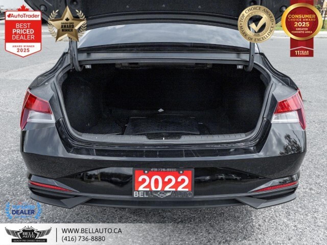 2022 Hyundai Elantra Preferred   SUNROOF   CARPLAY   B.CAM   BLTH   HTD Photo