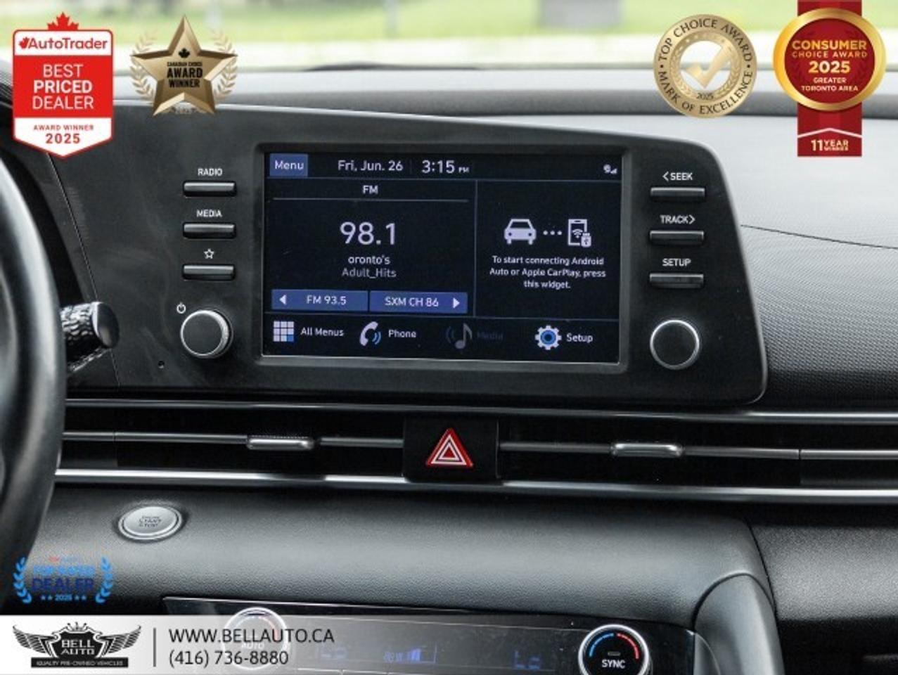 2022 Hyundai Elantra Preferred   SUNROOF   CARPLAY   B.CAM   BLTH   HTD Photo