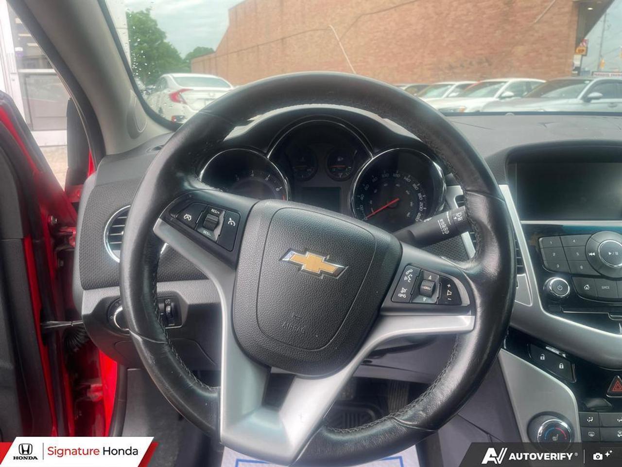 2014 Chevrolet Cruze 2LT Photo