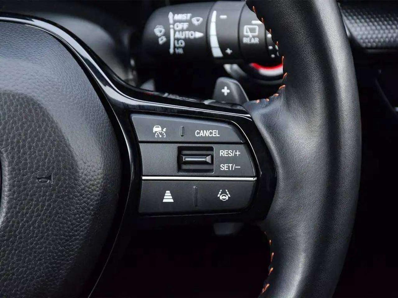 2025 Honda CR-V Touring AWD ~Nav ~Heated Leather ~Sunroof ~Carplay Photo