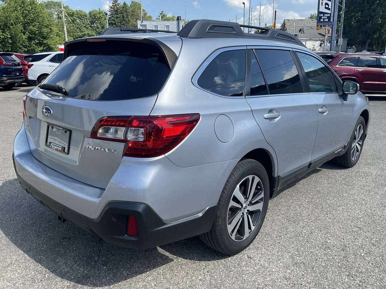 2018 Subaru Outback 2.5i Limited W/ Eye Sight Pkg - LTHR! NAV! BACK-UP CAM! BSM! SUNROOF! Photo