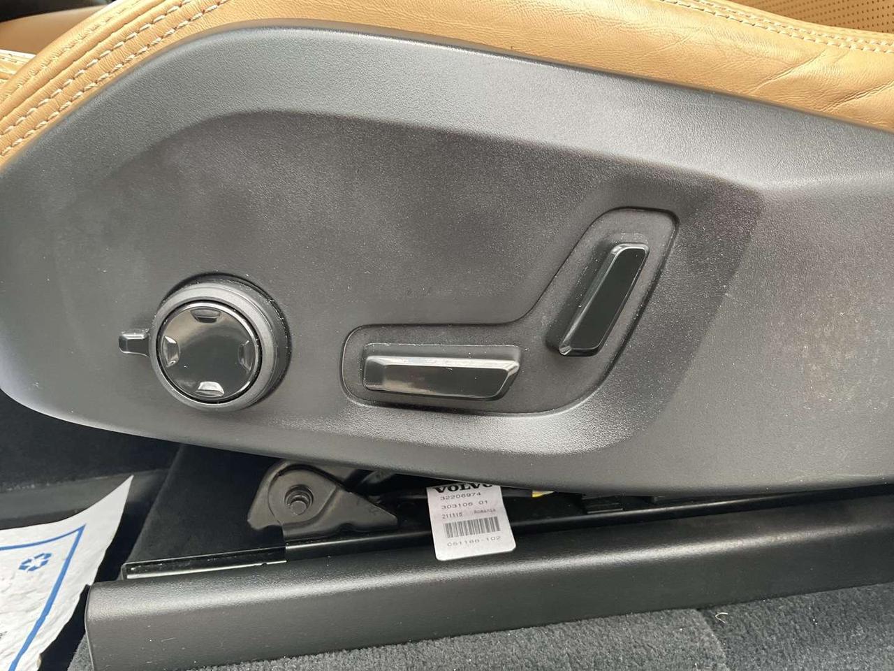 2022 Volvo XC90 T6 Inscription AWD - BOWERS & WILKINS! HUD! 360 CAM! NAPPA LTHR! AIR SUSPENSION! Photo