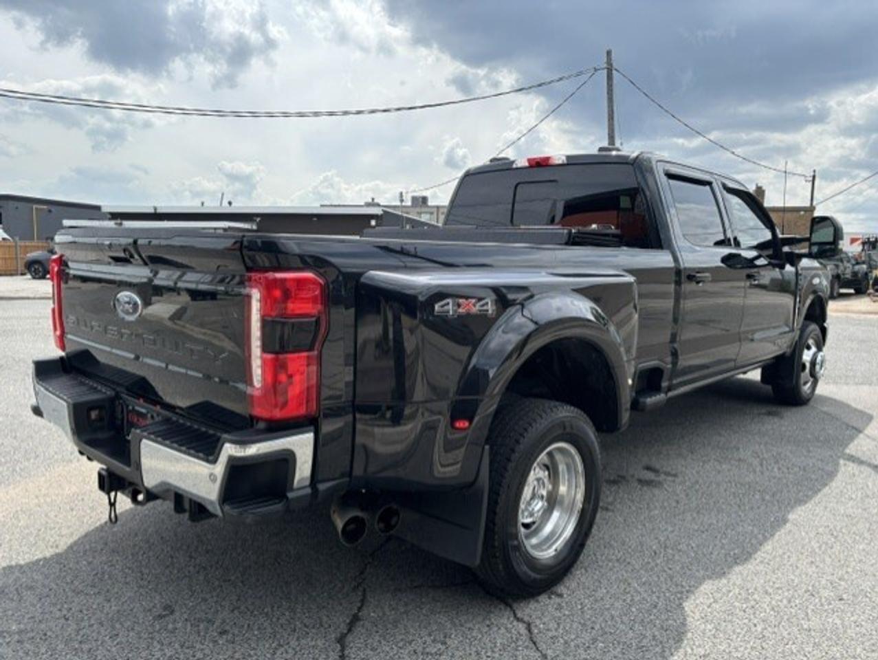 2024 Ford F-350 LARIAT 4WD **6.7L DIESEL-DUALLY-5TH WHEEL-CAMERA** Photo