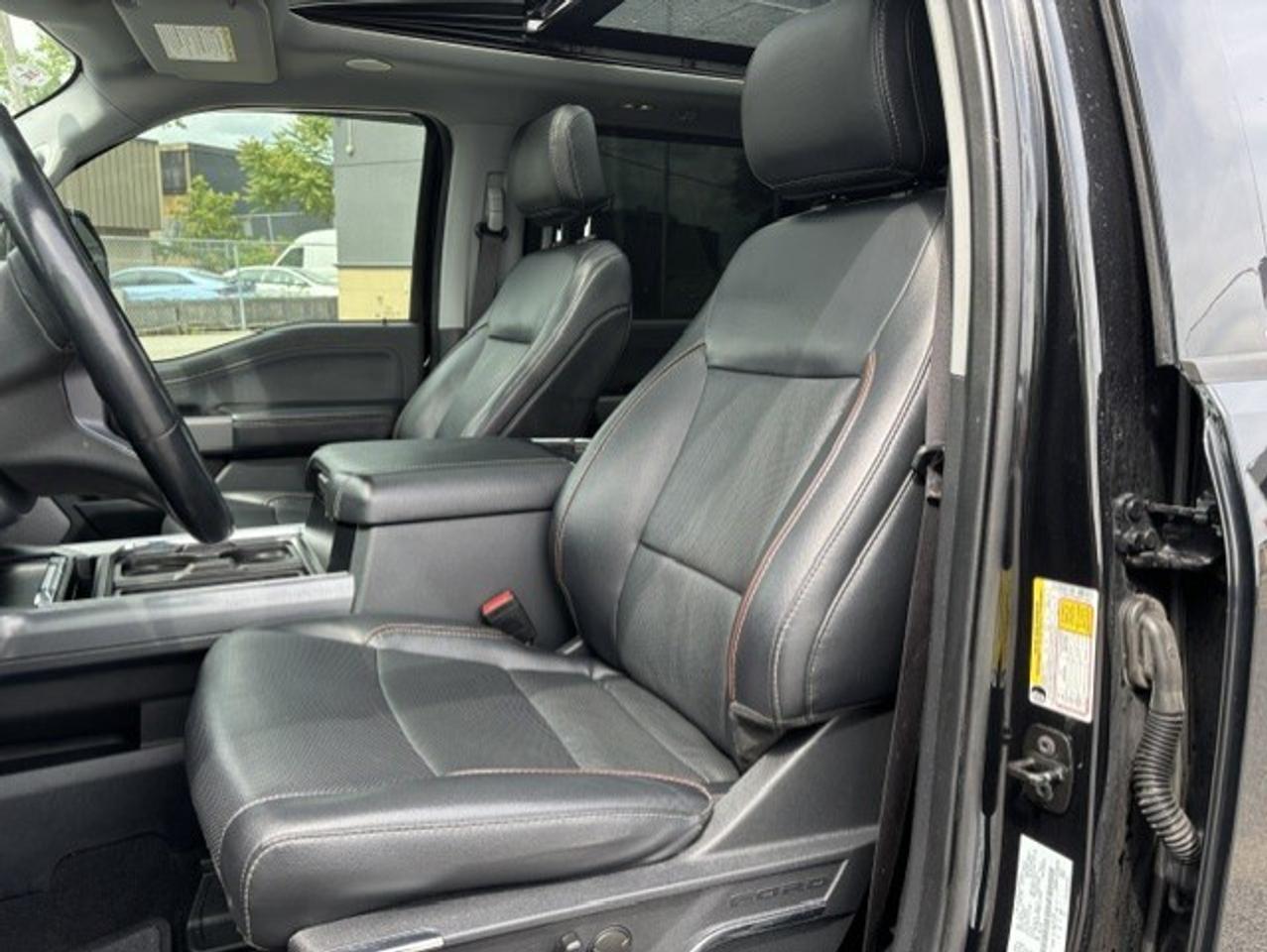2024 Ford F-350 LARIAT 4WD **6.7L DIESEL-DUALLY-5TH WHEEL-CAMERA** Photo