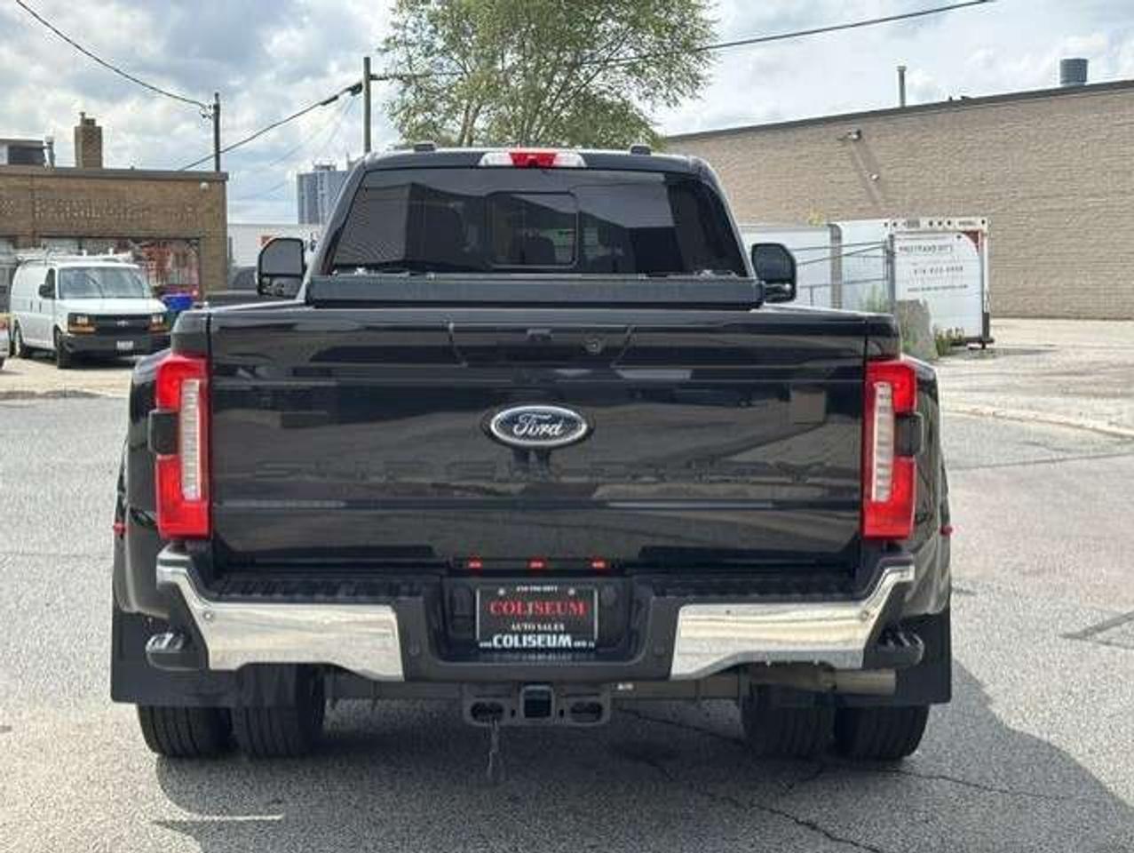2024 Ford F-350 LARIAT 4WD **6.7L DIESEL-DUALLY-5TH WHEEL-CAMERA** Photo
