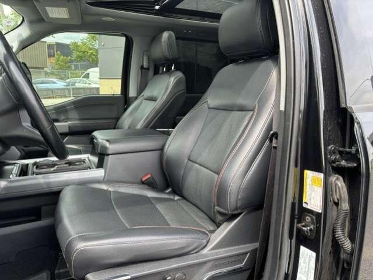 2024 Ford F-350 LARIAT 4WD **6.7L DIESEL-DUALLY-5TH WHEEL-CAMERA** Photo