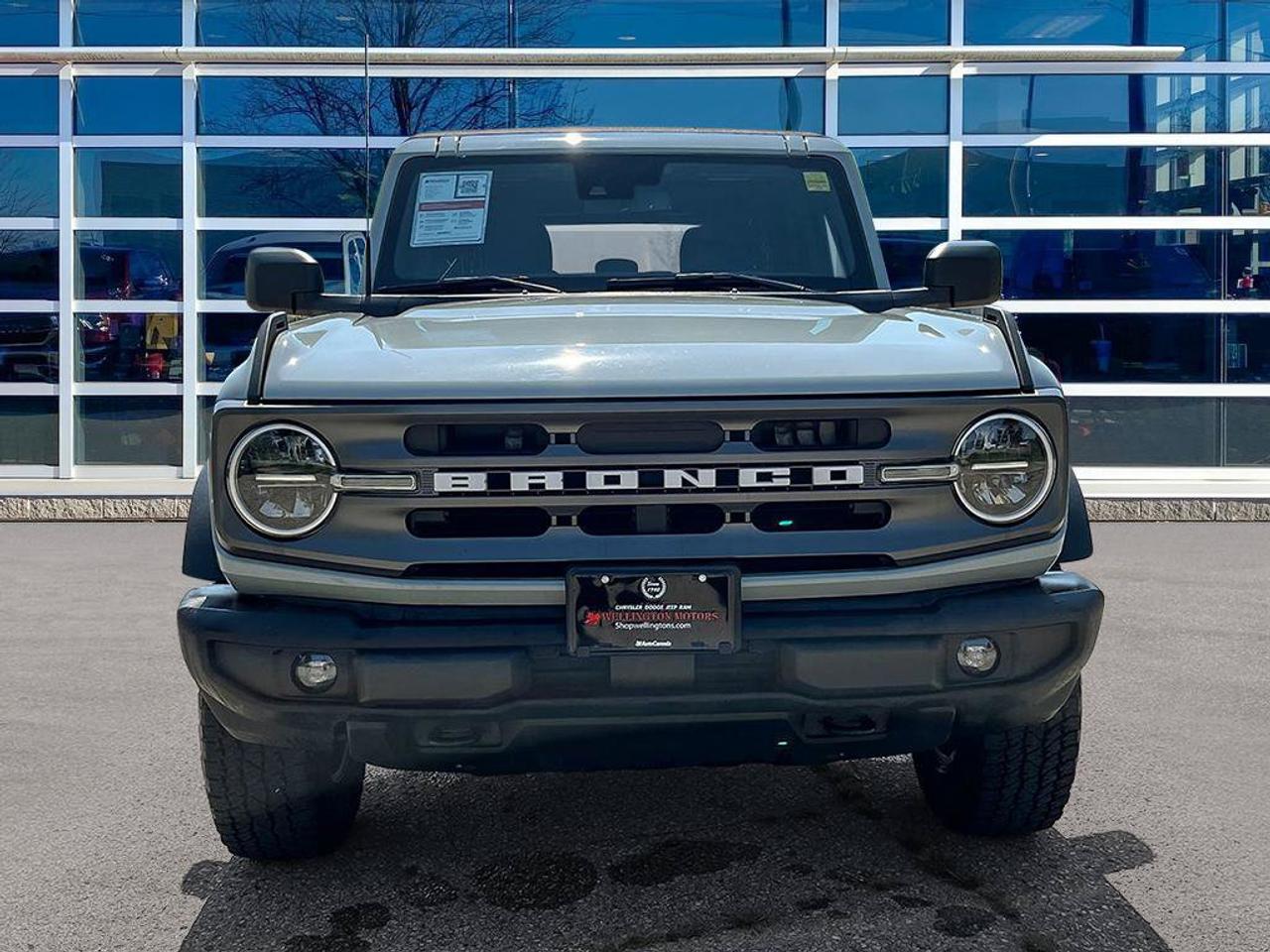 2022 Ford Bronco Big Bend | Clean CarFax | New Nexan Tires | Navigation | Blind-Spot | Lane Keep Assist | CarPlay Photo