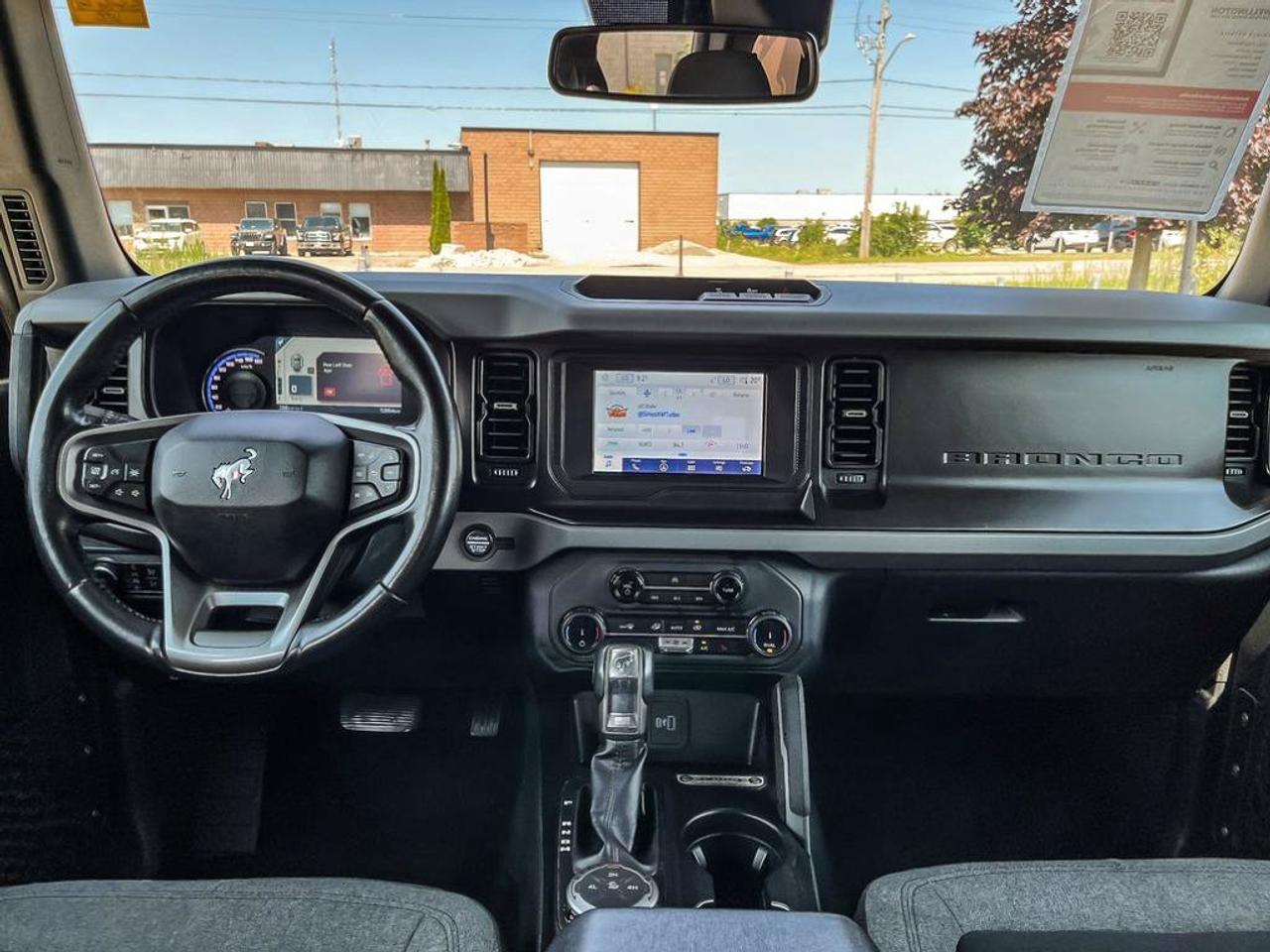 2022 Ford Bronco Big Bend | Clean CarFax | New Nexan Tires | Navigation | Blind-Spot | Lane Keep Assist | CarPlay Photo