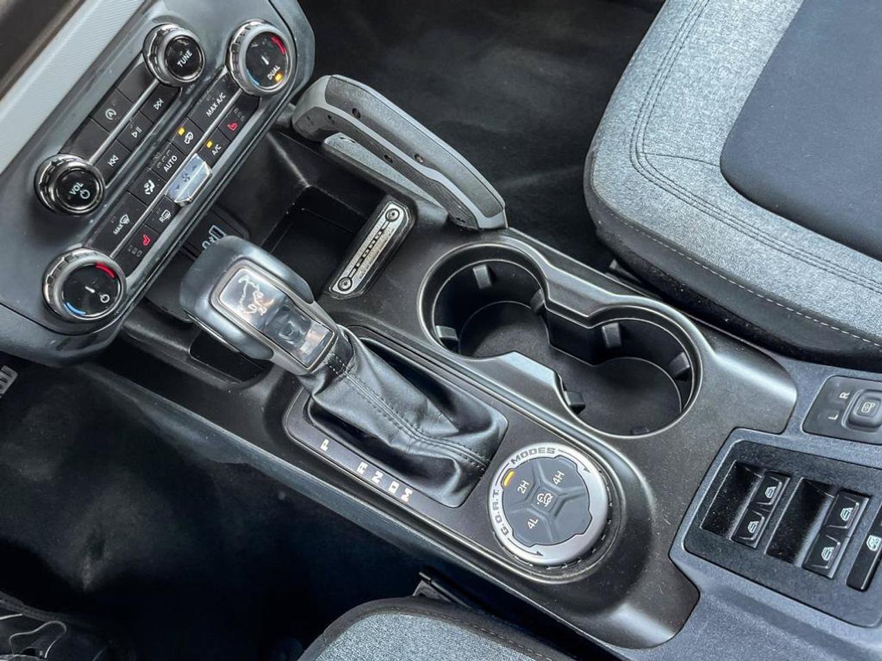 2022 Ford Bronco Big Bend | Clean CarFax | New Nexan Tires | Navigation | Blind-Spot | Lane Keep Assist | CarPlay Photo