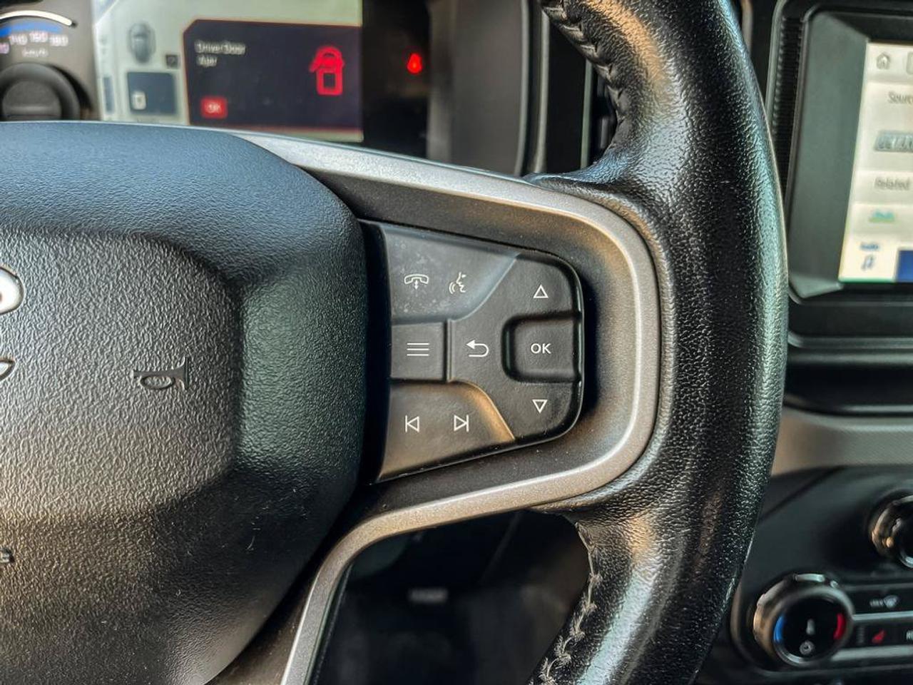 2022 Ford Bronco Big Bend | Clean CarFax | New Nexan Tires | Navigation | Blind-Spot | Lane Keep Assist | CarPlay Photo