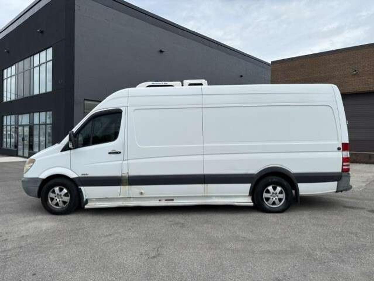2012 Mercedes-Benz Sprinter 2500 170 EXTENDED **KINGTEC REEFER FREEZER-3 PASS* Photo5