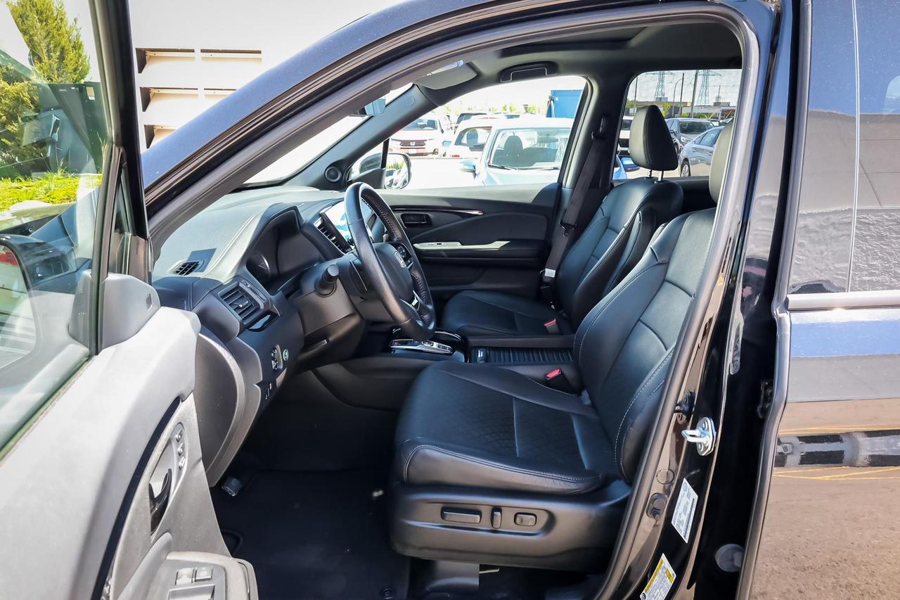 2022 Honda Passport Touring 4dr All-Wheel Drive Photo