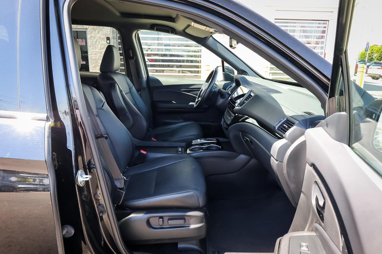 2022 Honda Passport Touring 4dr All-Wheel Drive Photo