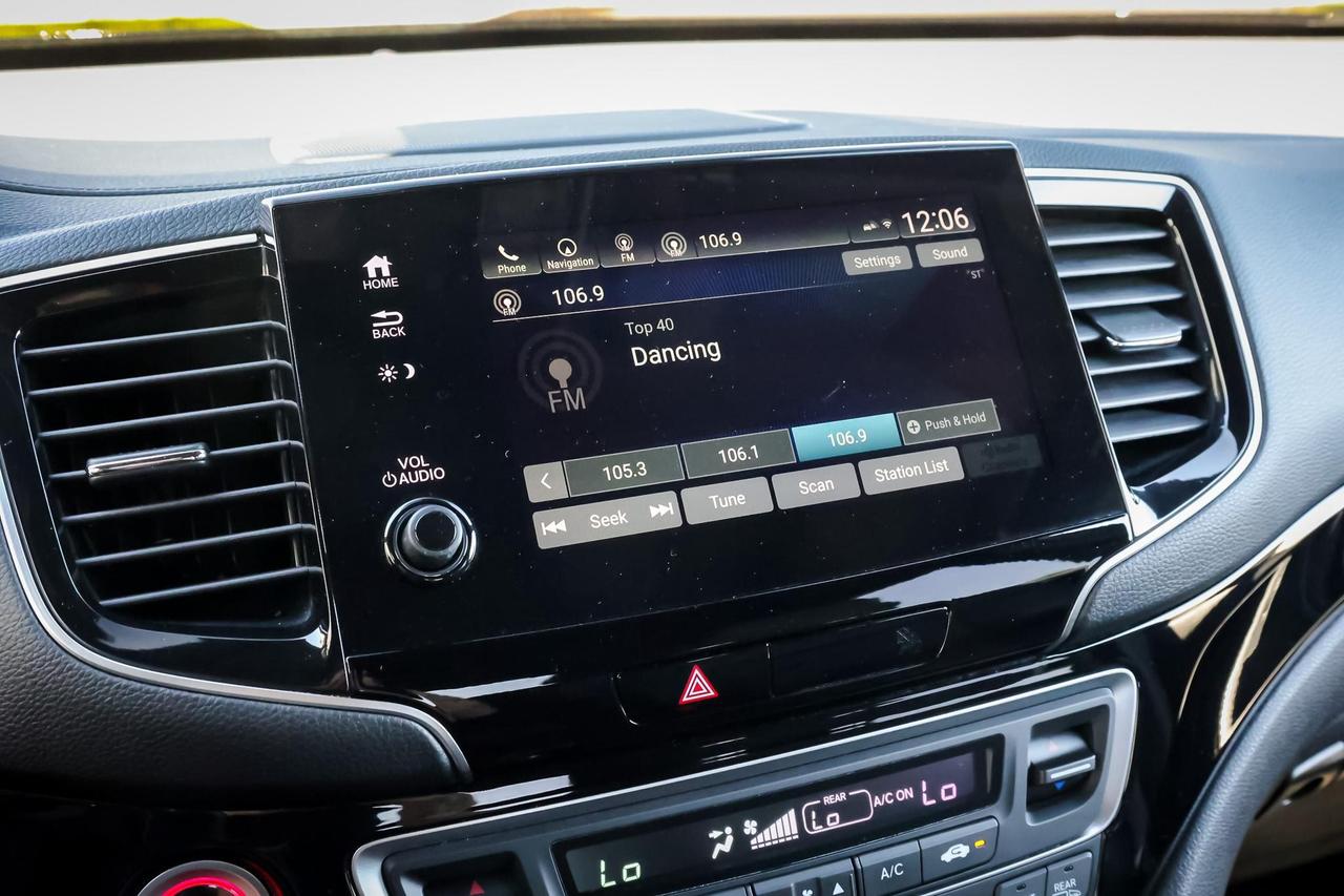 2022 Honda Passport Touring 4dr All-Wheel Drive Photo