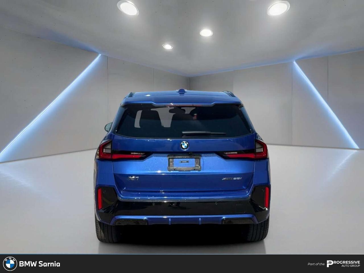2026 BMW X1 Xdrive28i   PREMIUM ESSENTIAL PACKAGE   M SPORT PACKAGE   PREMIUM AUDIO Photo3