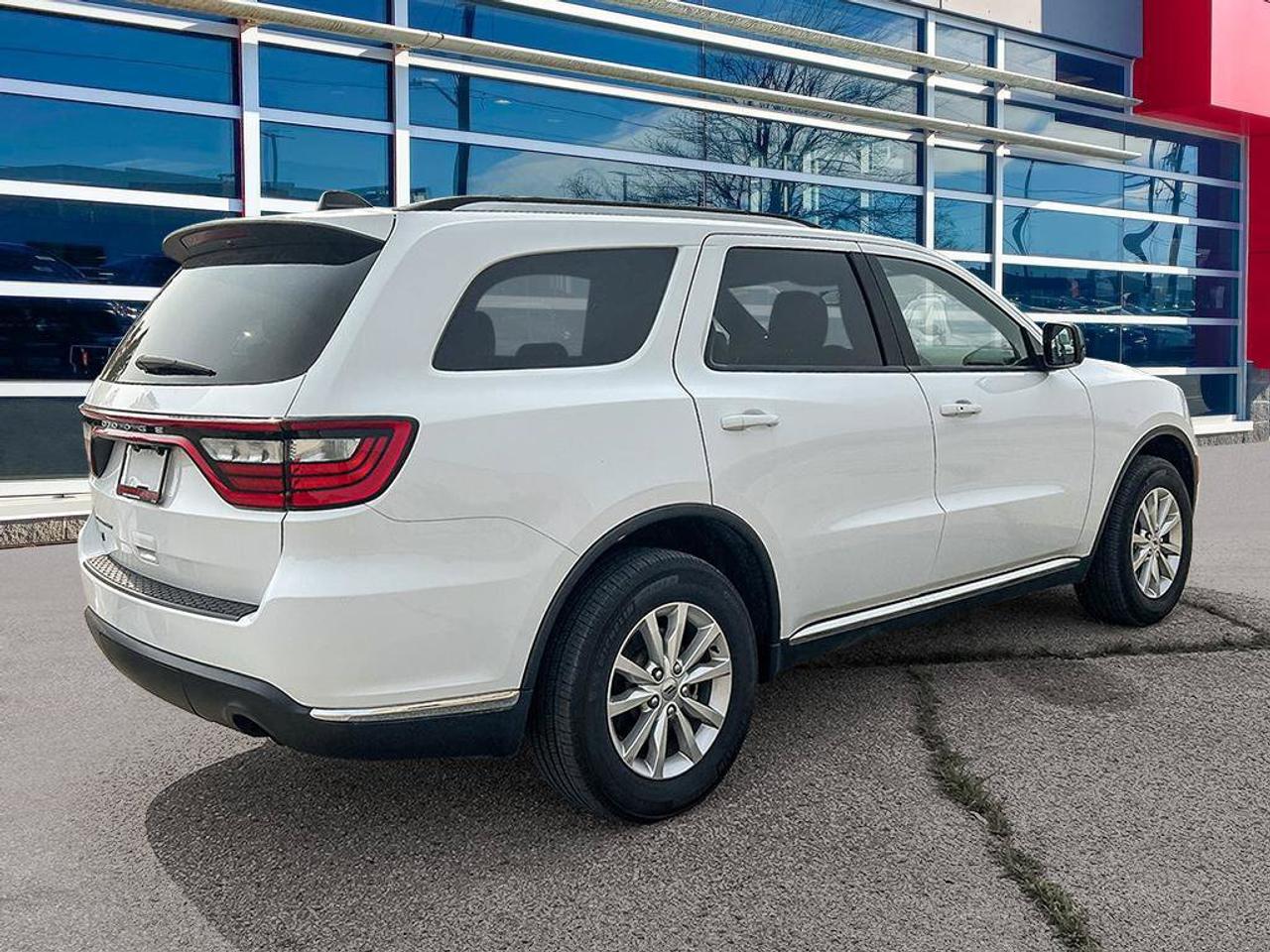 2024 Dodge Durango SXT | Clean CarFax | Ontario Vehicle | Two Sets of Michelin Tires | 7 Passenger | Very Clean | Photo