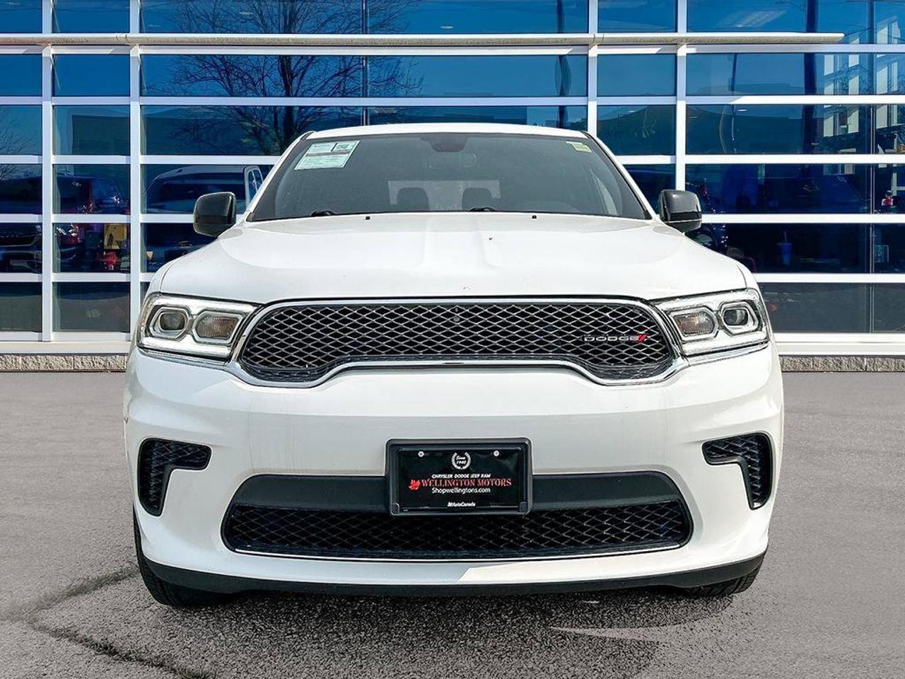 2024 Dodge Durango SXT | Clean CarFax | Ontario Vehicle | Two Sets of Michelin Tires | 7 Passenger | Very Clean | Photo