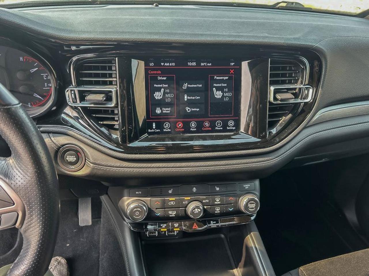 2024 Dodge Durango SXT | Clean CarFax | Ontario Vehicle | Two Sets of Michelin Tires | 7 Passenger | Very Clean | Photo